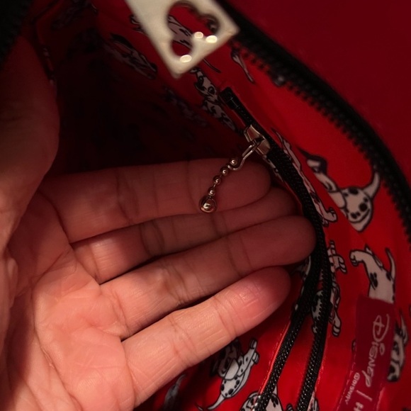 Disney x Harvey's | 101 Dalmatians "Streamline" Crossbody (Retired & Sold Out) - Picture 8 of 15